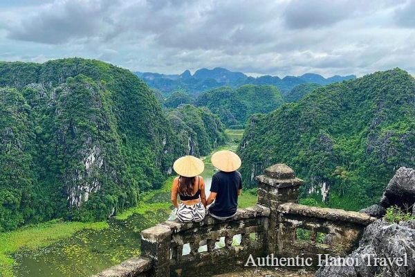 Ninh Binh Private Tour : Hoa Lu Trang An Mua Cave 1 Day Tour from Hanoi