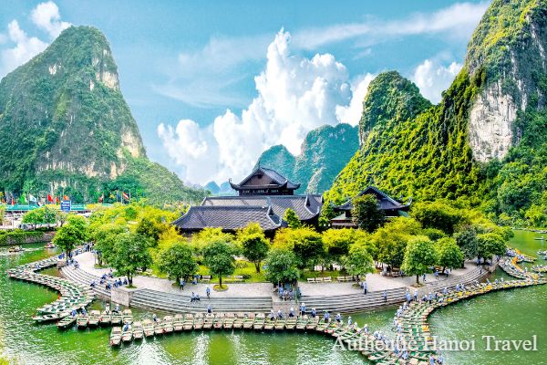 Ninh Binh Private Tour : Bai Dinh Trang An 1 Day Tour from Hanoi