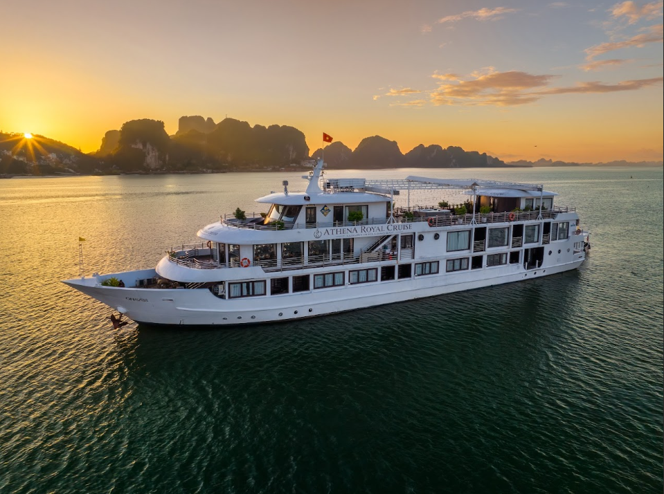 Athena Royal Cruise - Overnight Cruise 5 star