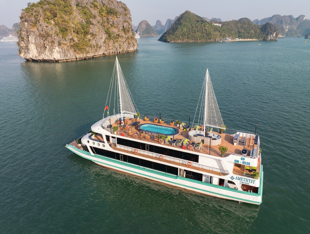 Amethyst Cruise – Luxury 1-Day Ha Long Bay Experience from Hanoi