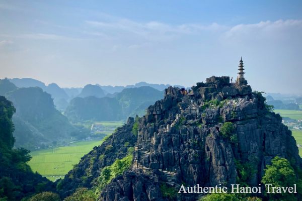 Ninh Binh Day Tour - Mua Cave - Tam Coc – Local Family – Cycling -Hoa Lu - Group 11 by High-Quality Transfer