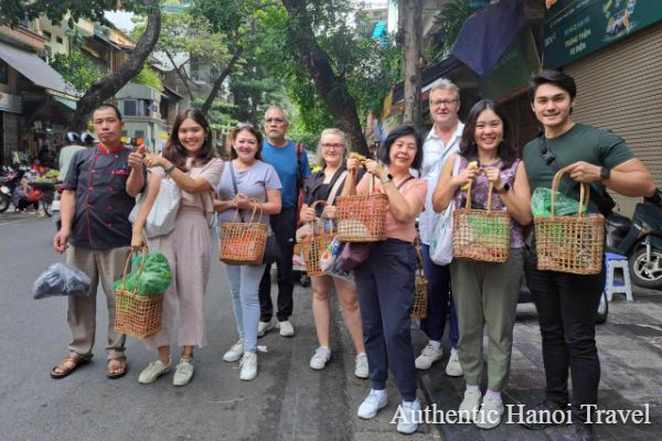 Hanoi Cooking Class with Local Market & Guide (3,5 Hours)