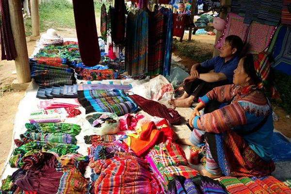 Sapa - Bac Ha Private Tour : Colorful Market of Ethinic People