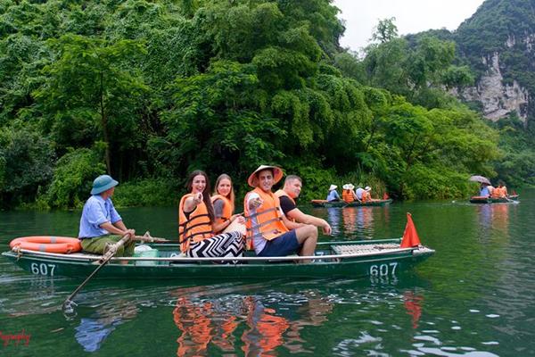 Trang An Boat Tour